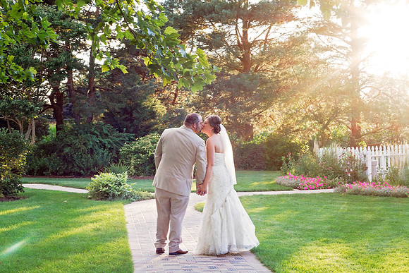 Wedding Kiss